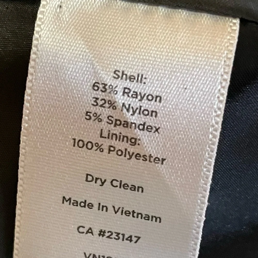 Talbots Blazer Women’s 12 Black Lined 2 Button Minimalist Coat Career Jacket - Picture 7 of 11